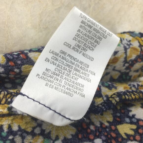 Democracy Multi-Color Cool Summer Floral Top Women's Size 2X - Picture 12 of 15